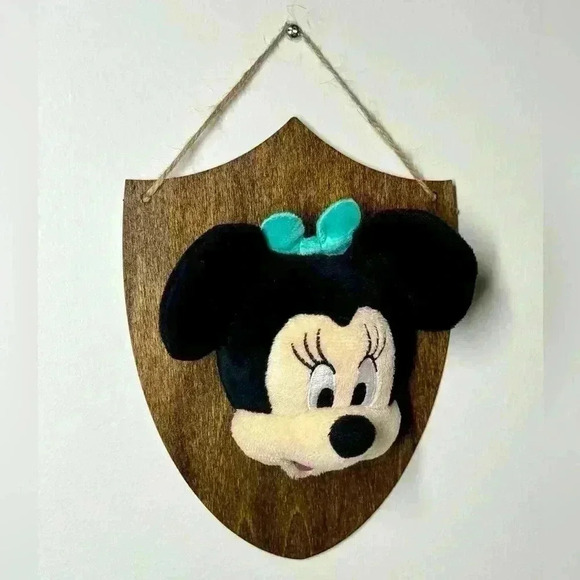 Minnie Mouse Mickey Custom Trophy Head Mount Plush Stuffed Animal Wall Decor - Picture 4 of 6